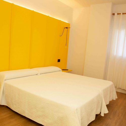 habitación privada doble en el alojamiento en O Pedrouzo
